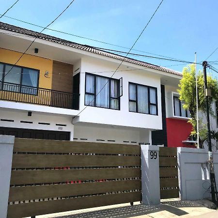 Rumah99 Jakarta Exterior photo