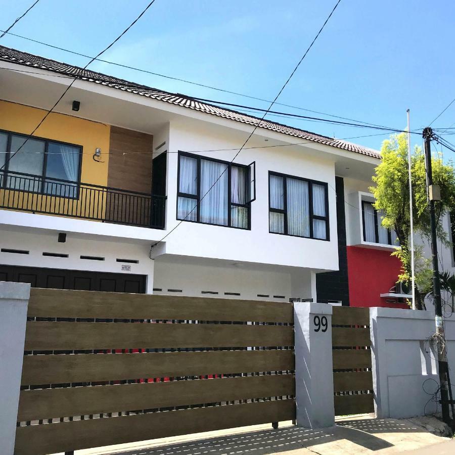 Rumah99 Jakarta Exterior photo